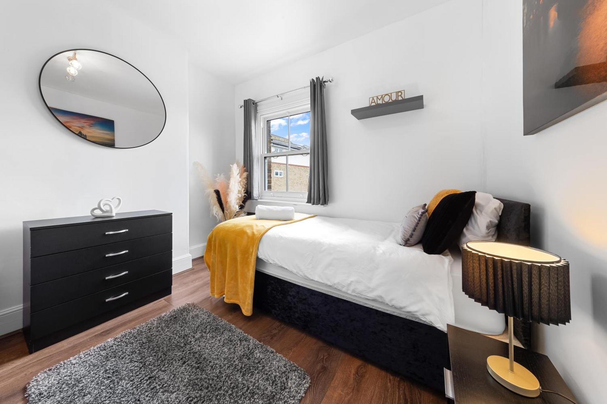 The Hogwarts Retreat - Cinema Room - Special May Offer - 25Th - 31St Watford  Bagian luar foto