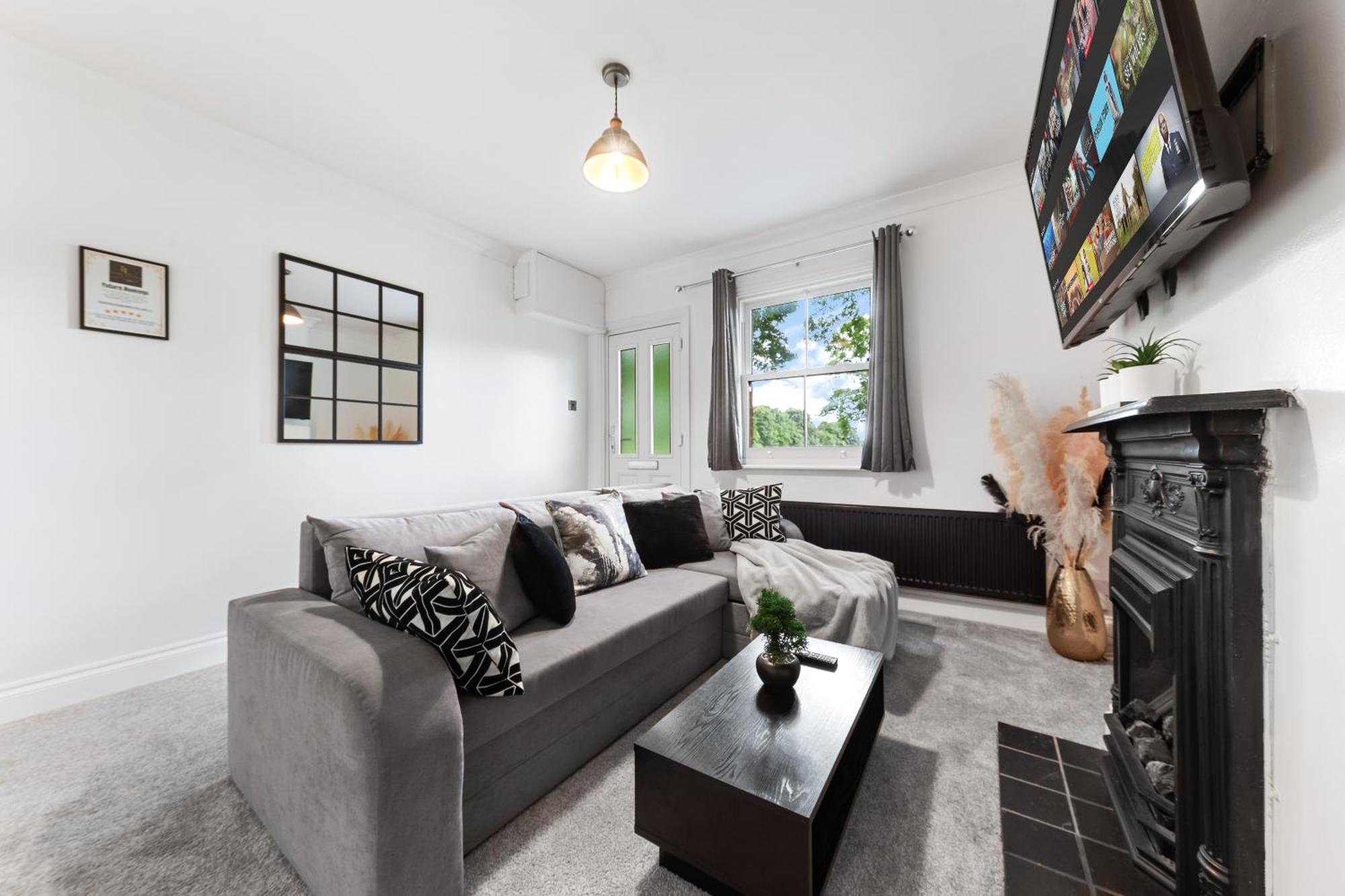The Hogwarts Retreat - Cinema Room - Special May Offer - 25Th - 31St Watford  Bagian luar foto