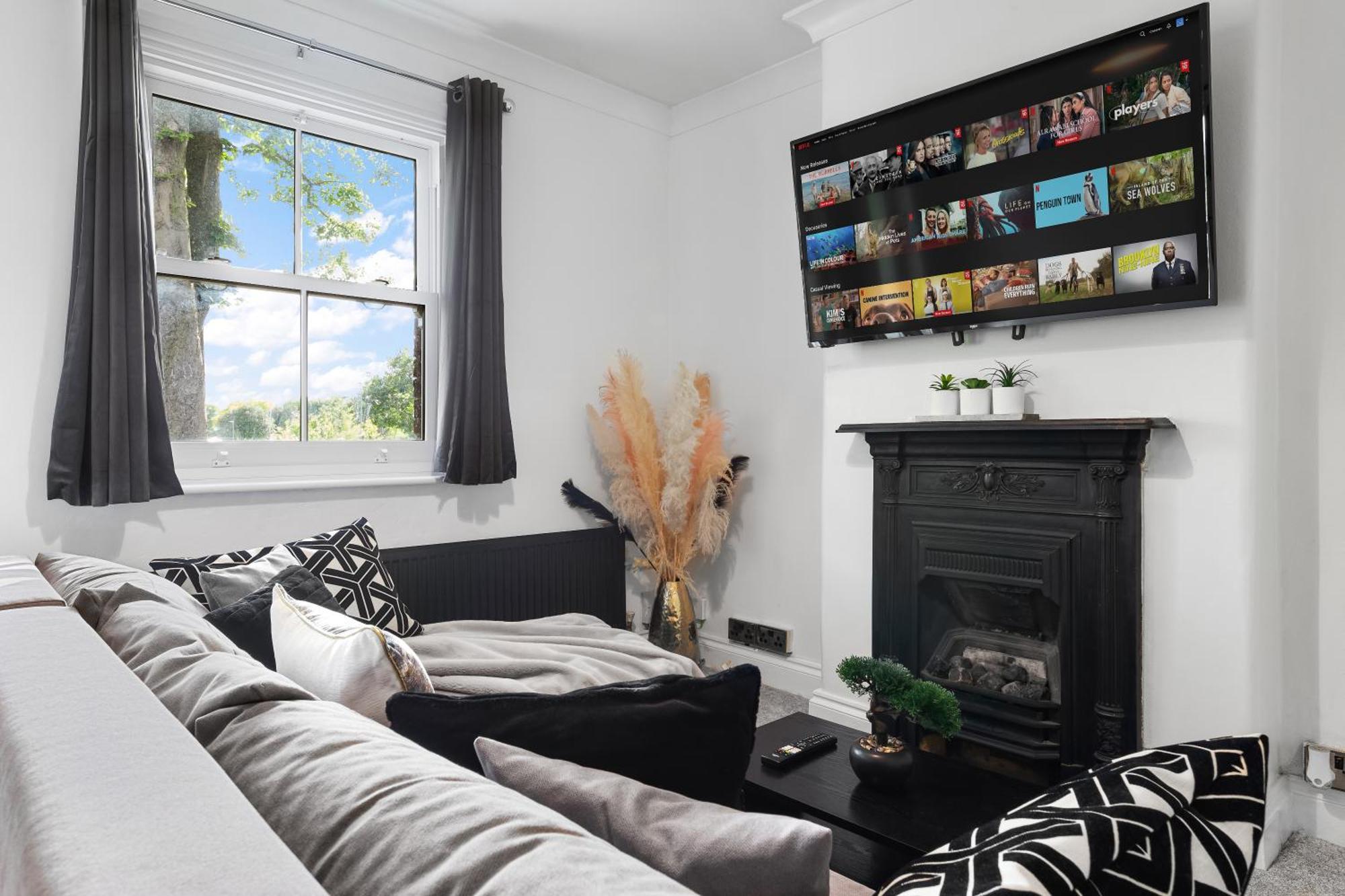 The Hogwarts Retreat - Cinema Room - Special May Offer - 25Th - 31St Watford  Bagian luar foto