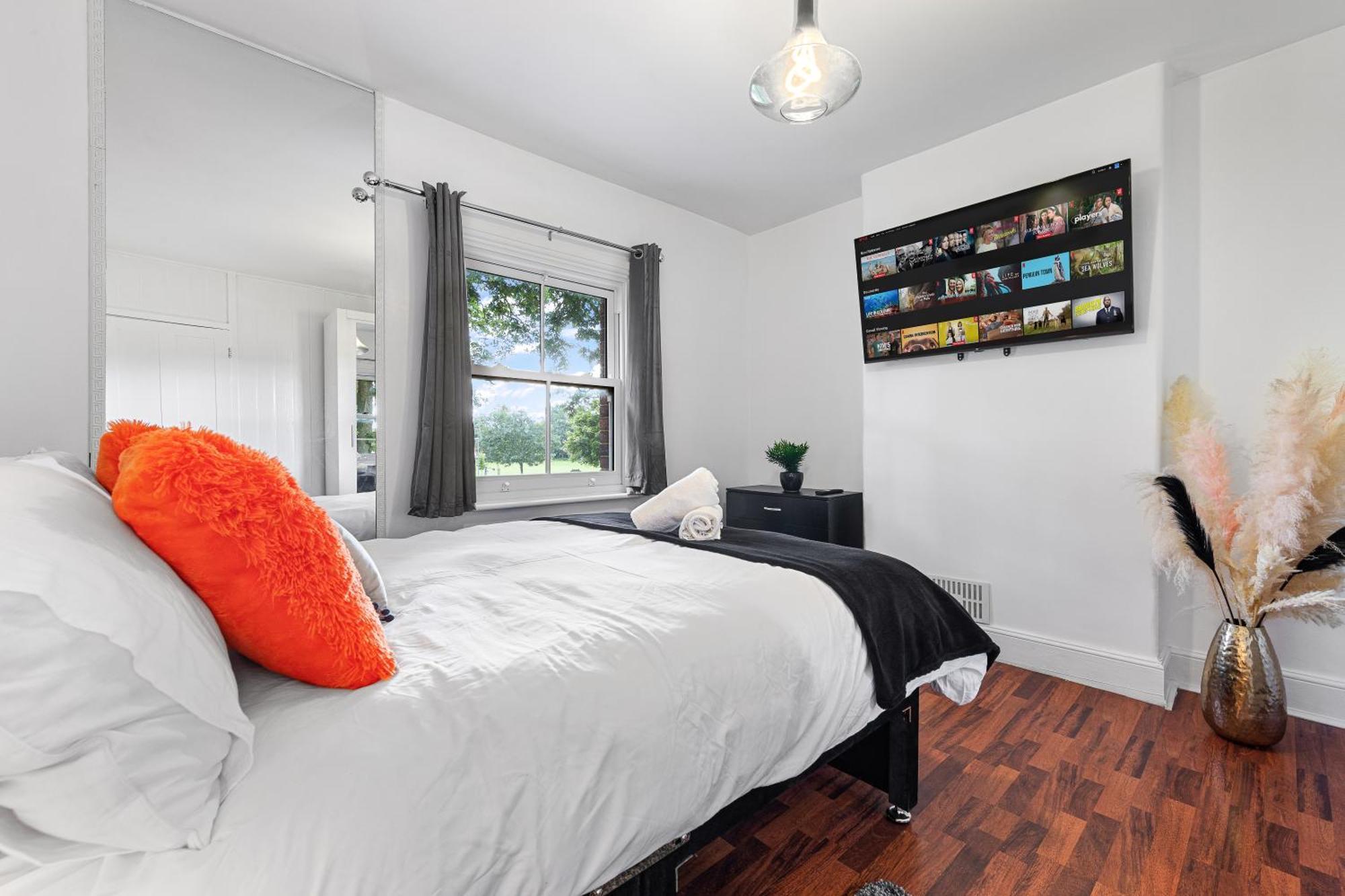The Hogwarts Retreat - Cinema Room - Special May Offer - 25Th - 31St Watford  Bagian luar foto