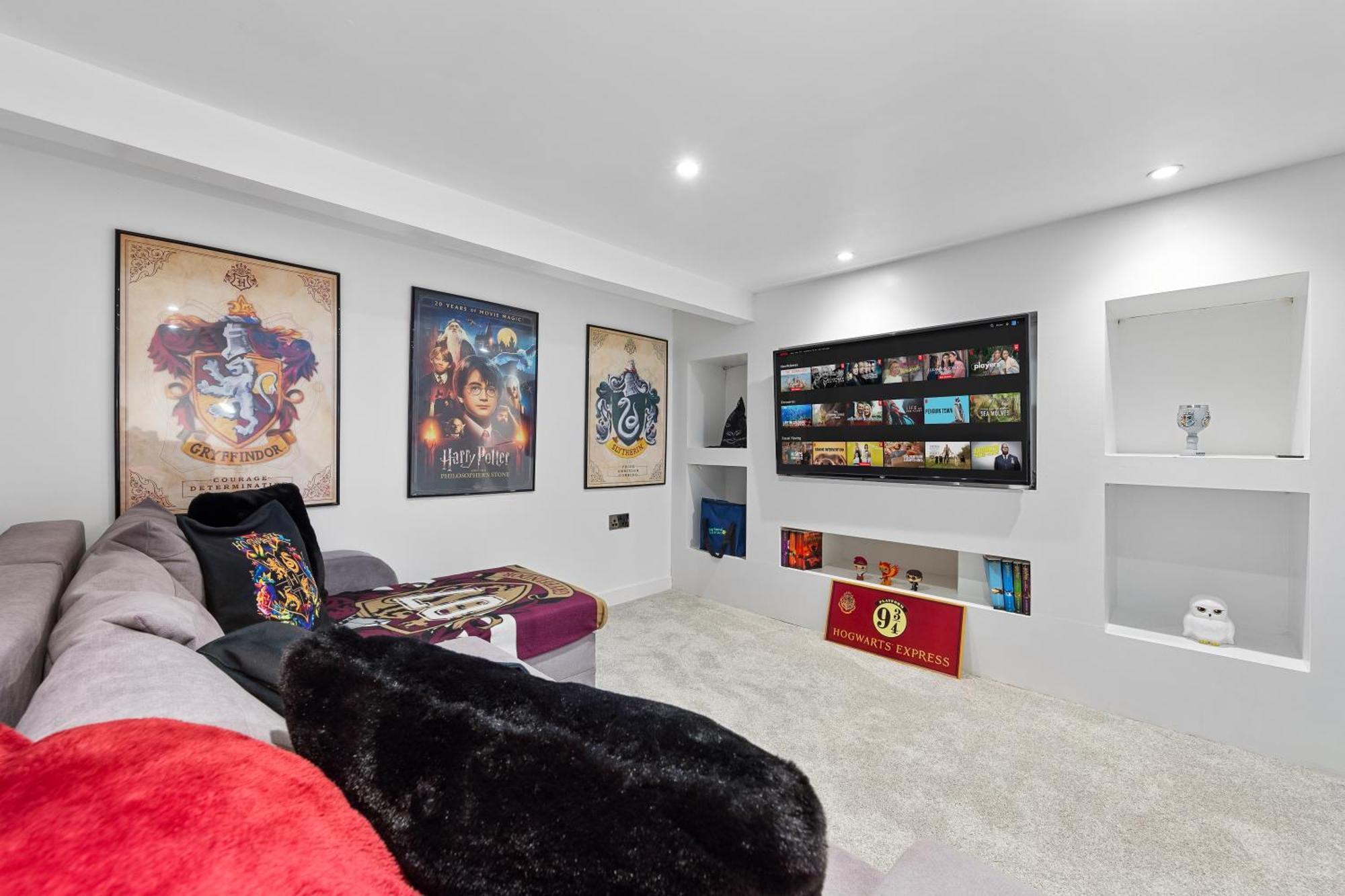 The Hogwarts Retreat - Cinema Room - Special May Offer - 25Th - 31St Watford  Bagian luar foto