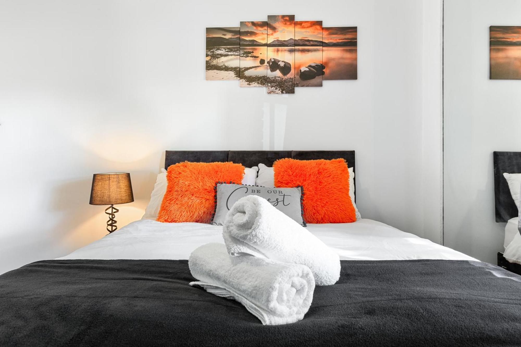 The Hogwarts Retreat - Cinema Room - Special May Offer - 25Th - 31St Watford  Bagian luar foto