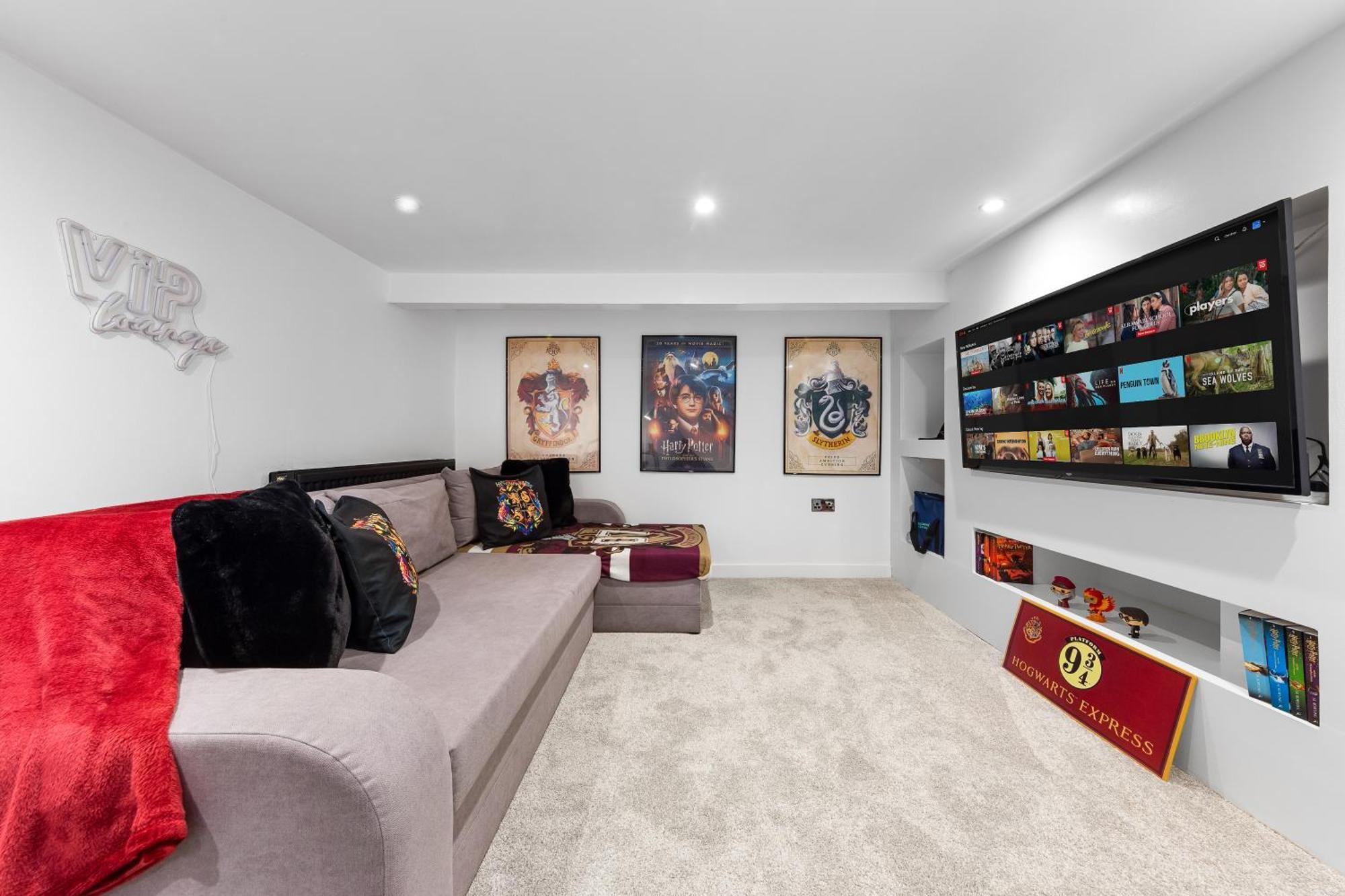 The Hogwarts Retreat - Cinema Room - Special May Offer - 25Th - 31St Watford  Bagian luar foto